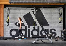 1-adidas-.webp